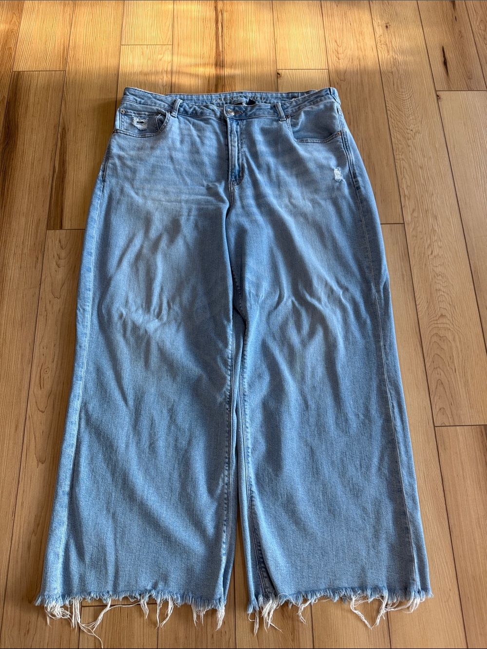 American Eagle Light Blue Stretch Jeans - Baggy Wide Leg